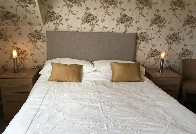 بنسيون Devonia Express