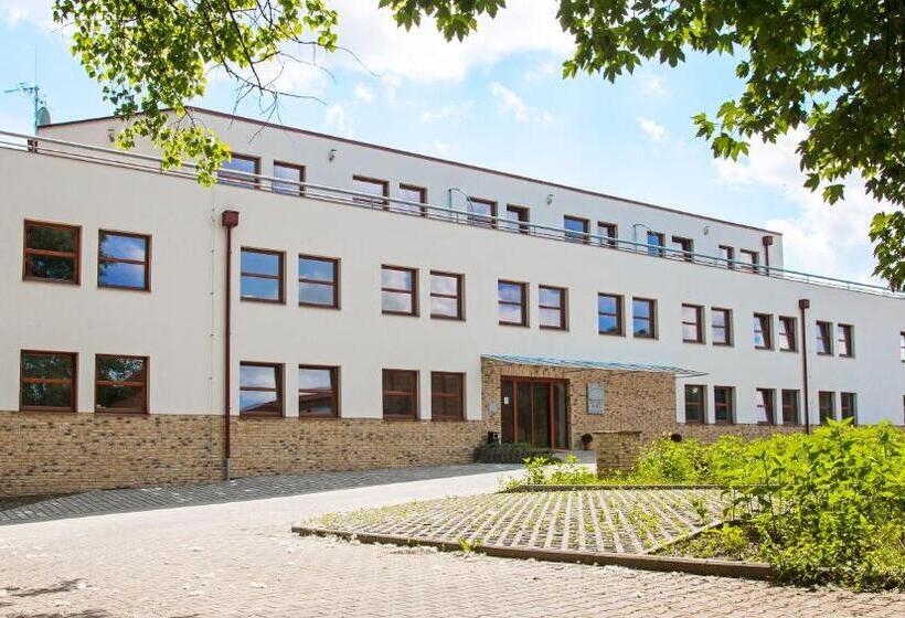 Sporthotel Hostivice