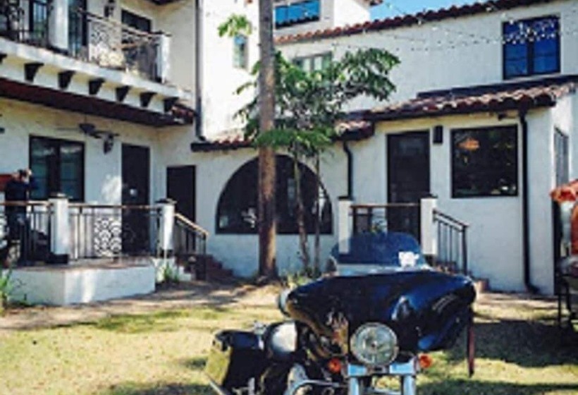 Bed and Breakfast Black Dolphin Inn