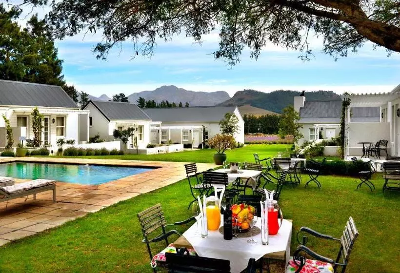 Aamiaismajoitus (B&B) Lavender Farm Guest House