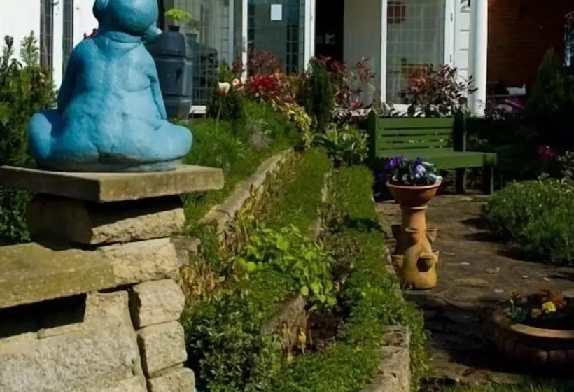 Aamiaismajoitus (B&B) The White Lodge