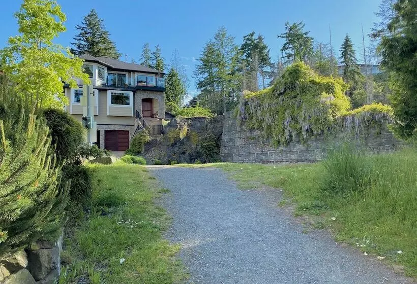 Eagle Rock Bed And Breakfast