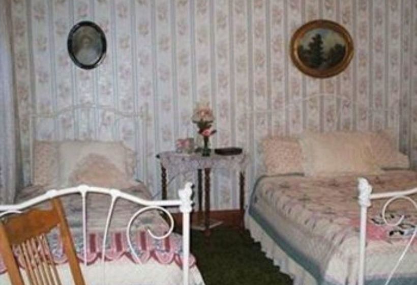 Farmstead Bed & Breakfast