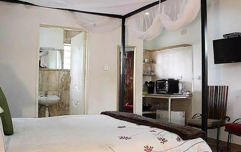 هتل Annie S Lodge Blantyre