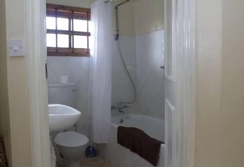 Hotel Annie S Lodge Blantyre