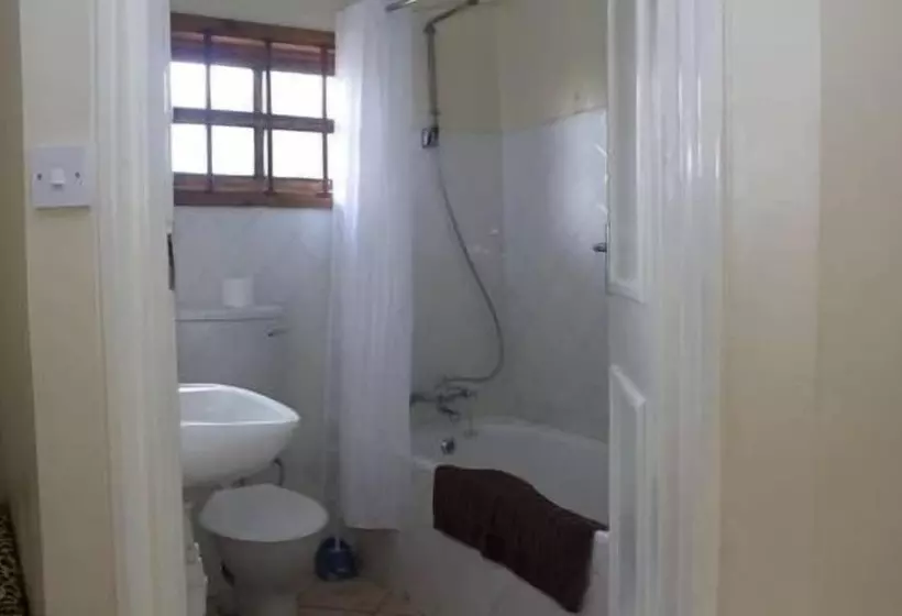 هتل Annie S Lodge Blantyre