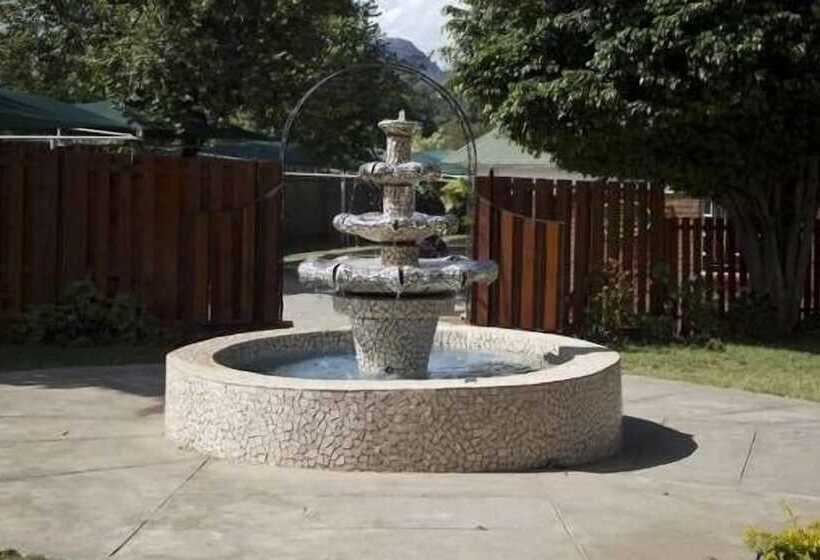 Hotel Annie S Lodge Blantyre