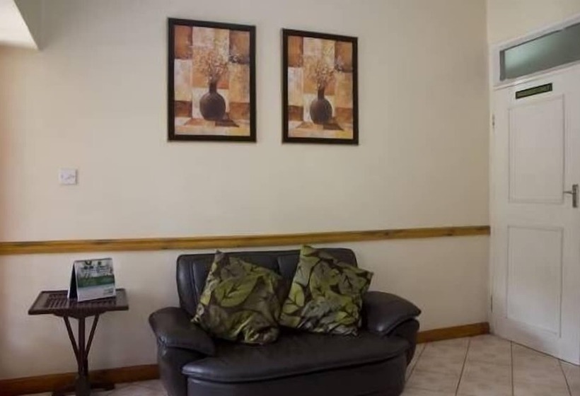 Hotel Annie S Lodge Blantyre