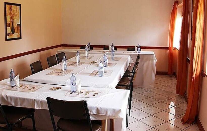 Hotel Annie S Lodge Blantyre