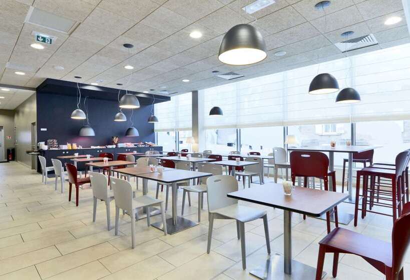 호텔 Campanile La Roche Sur Yon Centre Gare