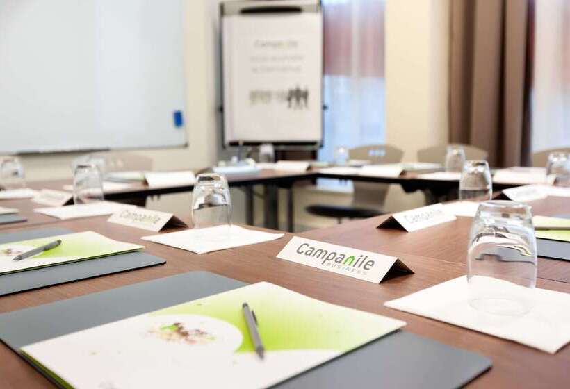 호텔 Campanile La Roche Sur Yon Centre Gare