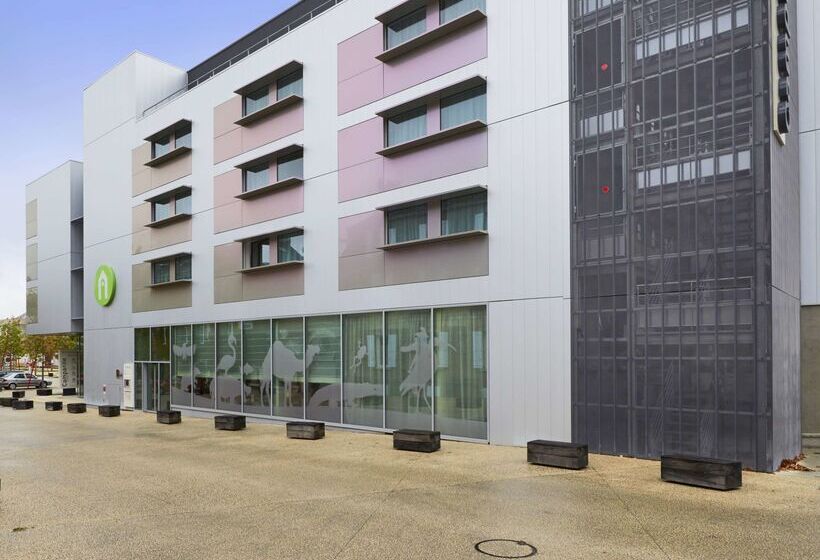 호텔 Campanile La Roche Sur Yon Centre Gare