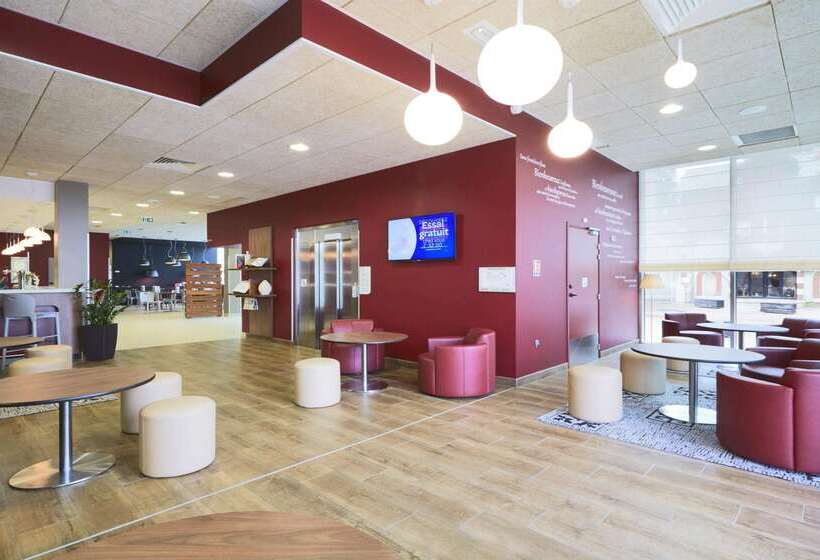 호텔 Campanile La Roche Sur Yon Centre Gare