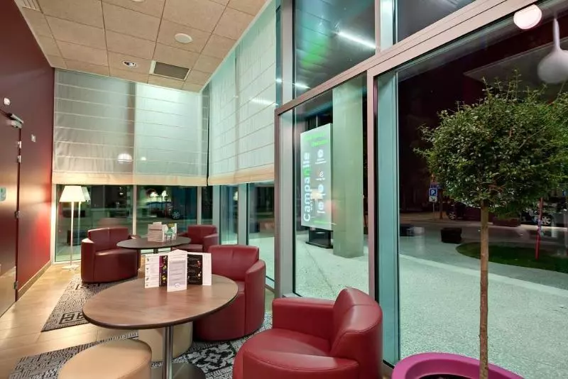 酒店 Campanile La Roche Sur Yon Centre Gare