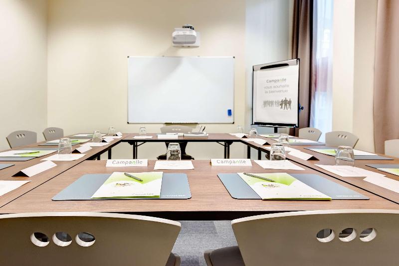 호텔 Campanile La Roche Sur Yon Centre Gare