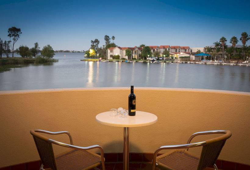 Отель Capri Waters Country Club