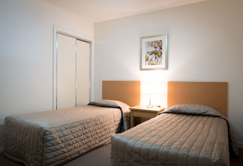 Отель Capri Waters Country Club