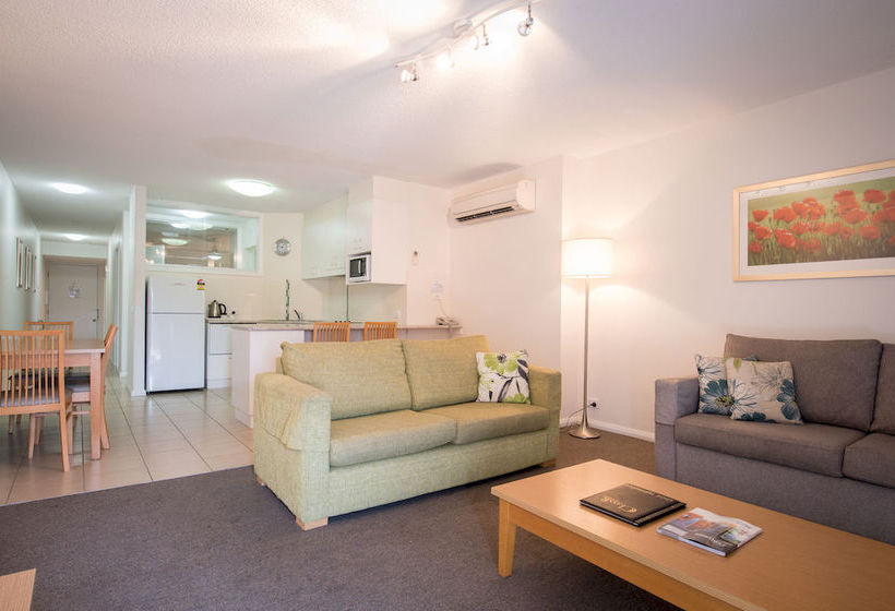 Отель Capri Waters Country Club