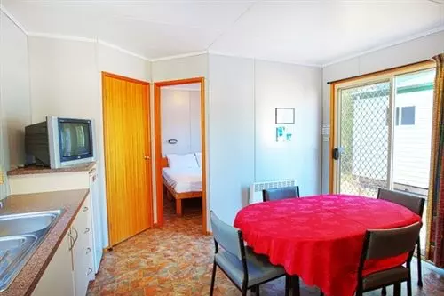 ホテル Strahan Beach Tourist Park