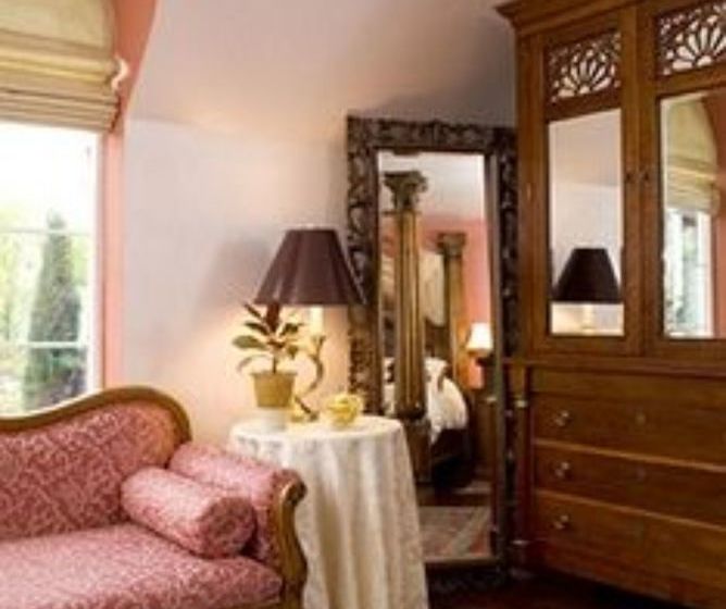 فندق Excelsior Inn