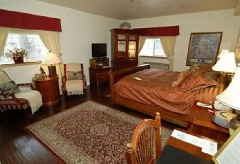 ホテル Excelsior Inn