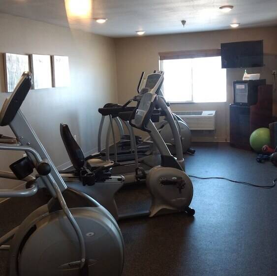 Grandstay Hotel Suites Thief River Falls