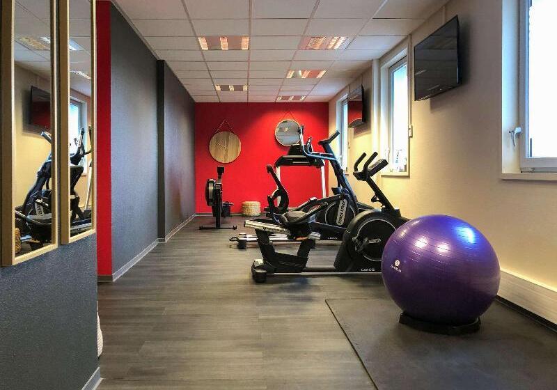 ホテル Ibis Saintgenispouilly Geneve