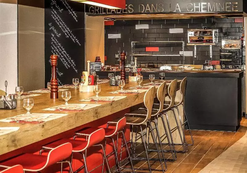 ホテル Ibis Saintgenispouilly Geneve