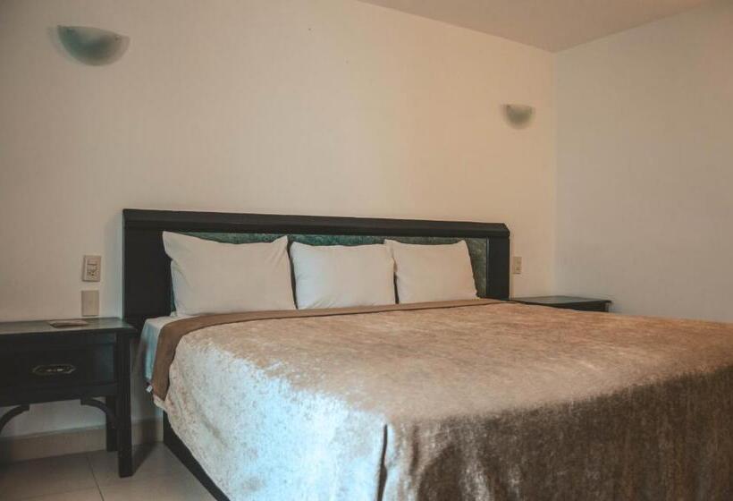 בית מלון כפרי Latino