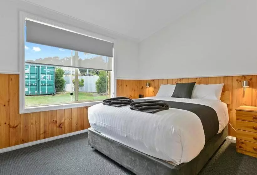 Отель Masons Cottages