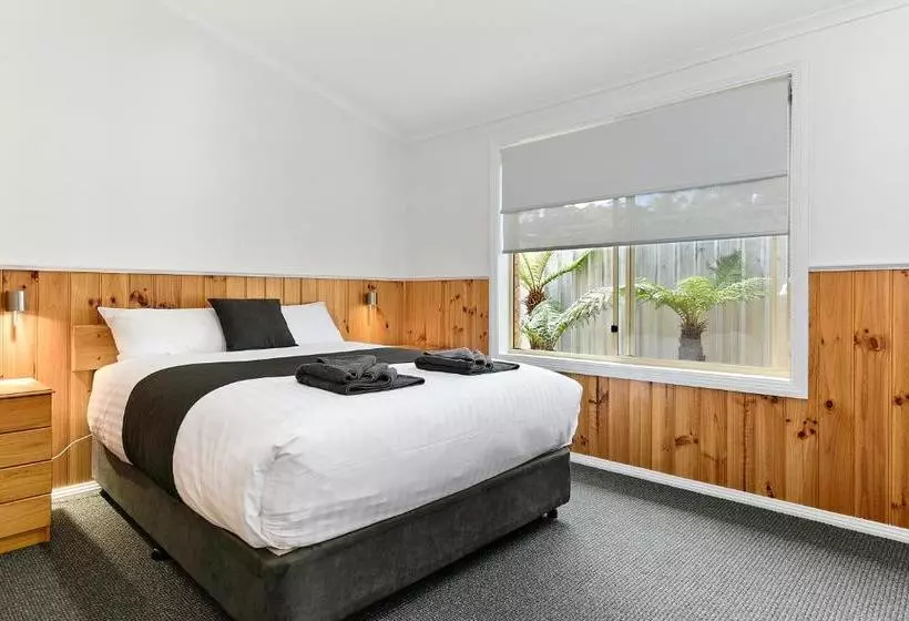 Отель Masons Cottages