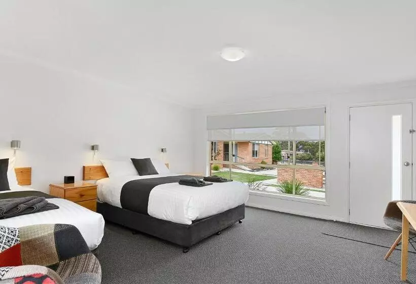 Отель Masons Cottages