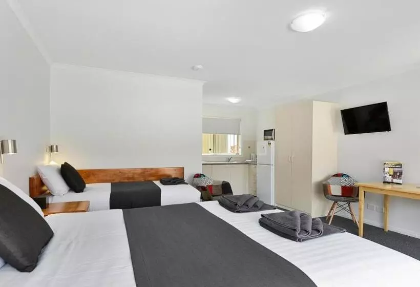 Отель Masons Cottages