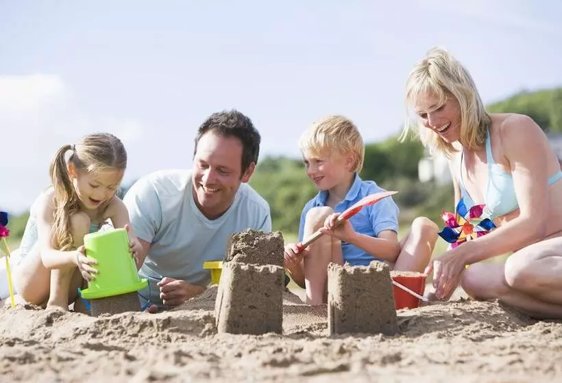 هتل Park Point Marina Inn