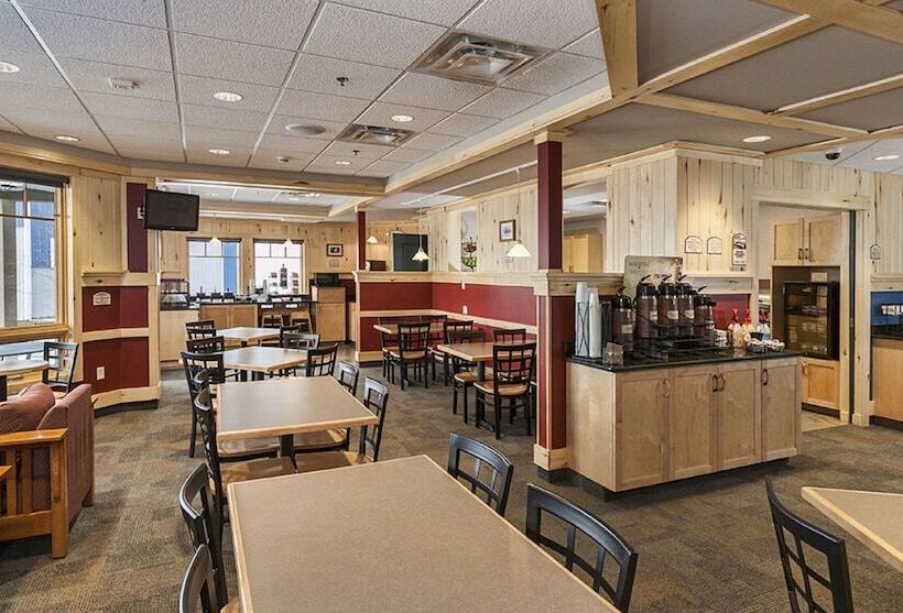 Szálloda Park Point Marina Inn