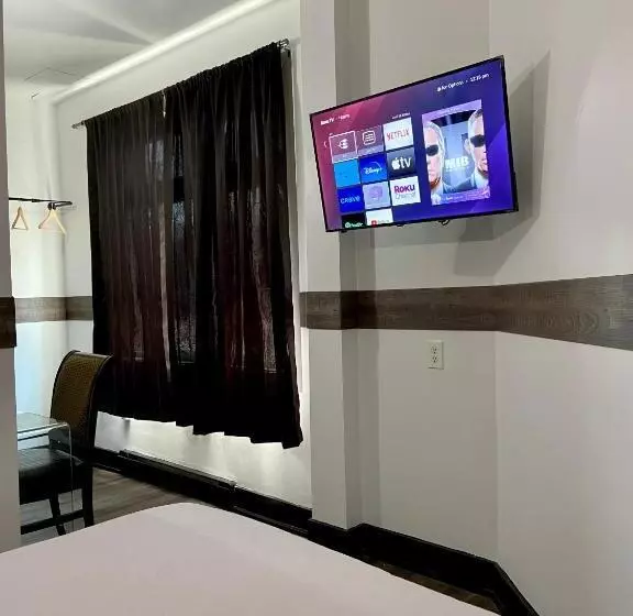 호텔 Royal Oak Inn