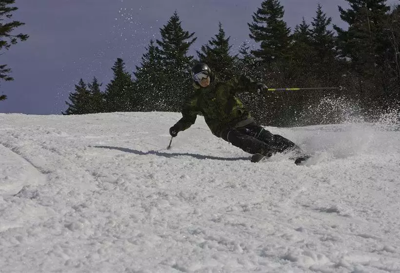 ホテル Snowshoe Mountain Resort - Loggers Run