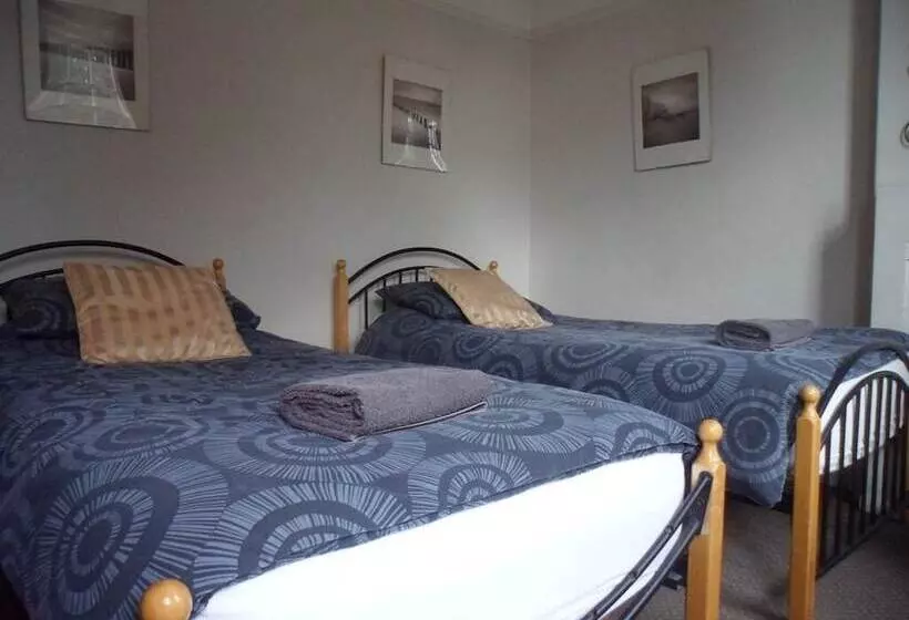 Hotel The Castle Bar Only