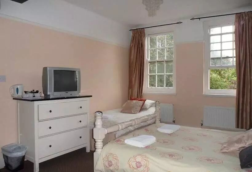 Hotel The Castle Bar Only