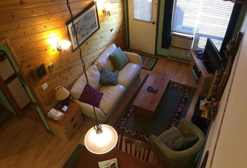 酒店 The Griz Inn By Park Vacation Management