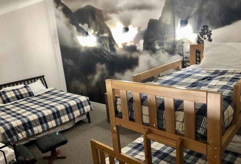 酒店 The Griz Inn By Park Vacation Management