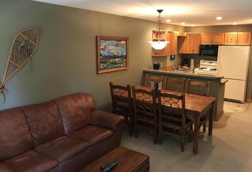 酒店 The Griz Inn By Park Vacation Management