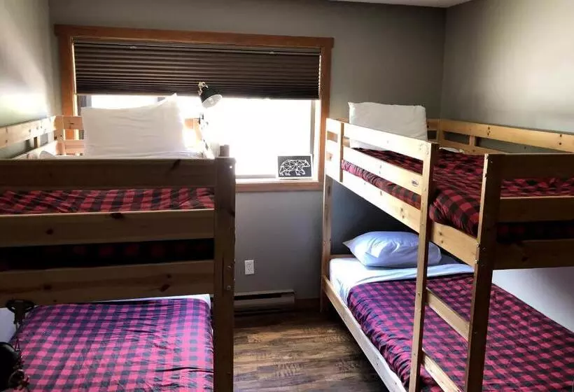 Hotel The Griz Inn By Park Vacation Management