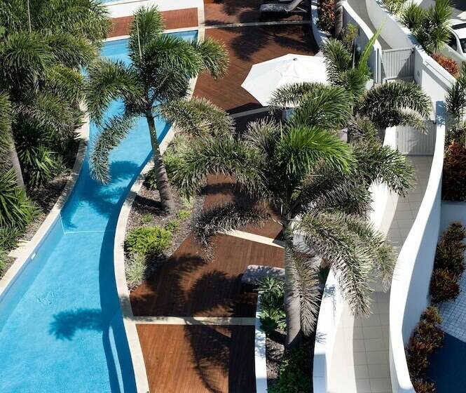 Manta Bargara Resort