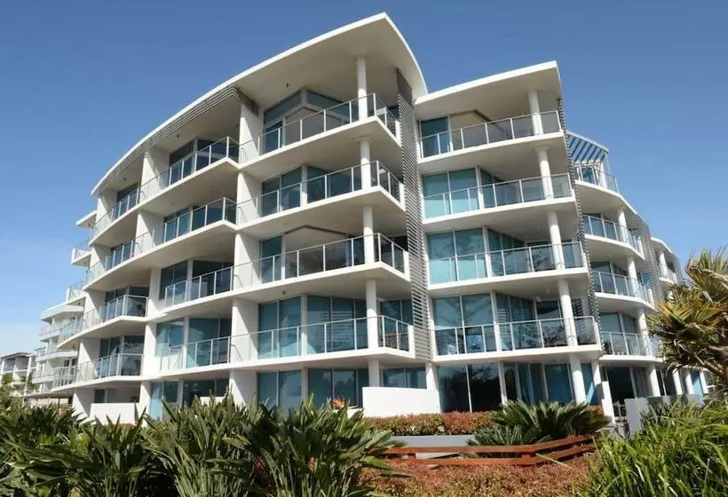 Manta Bargara Resort