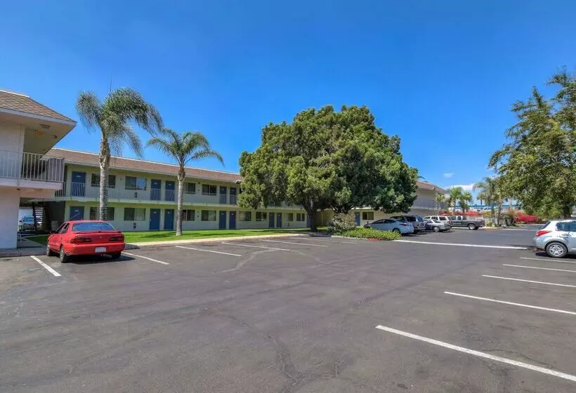 Motel 6 Jurupa Valley, Ca Riverside West