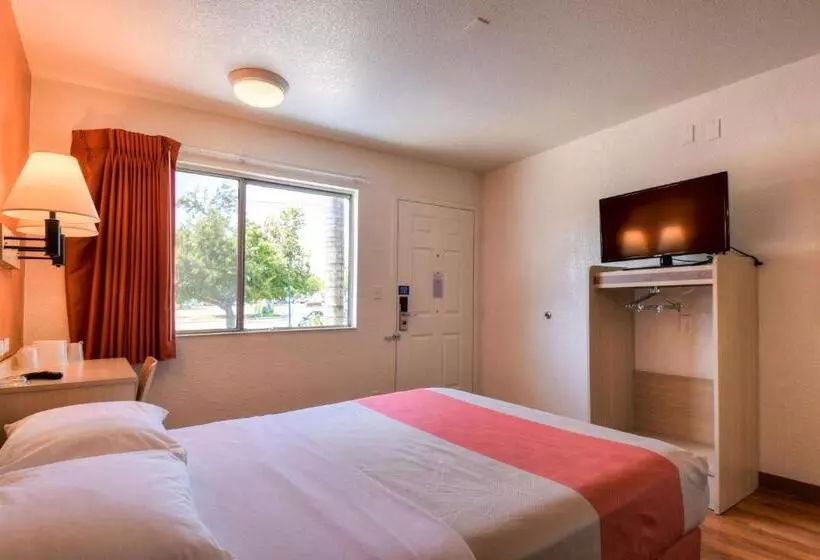 Motel 6 Jurupa Valley, Ca Riverside West