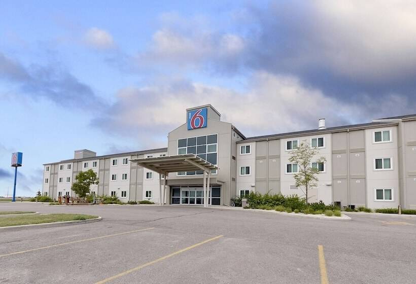 Motel 6 Brandon, Mb