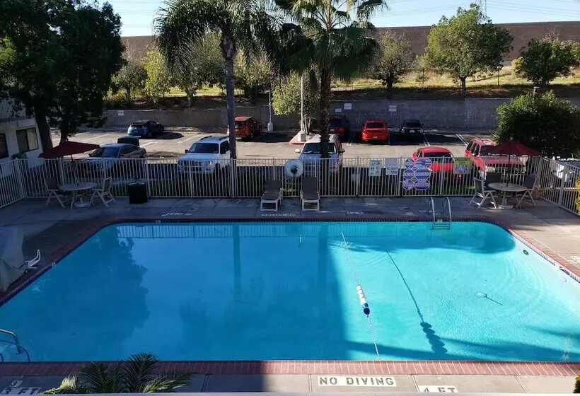 모텔 Vagabond Inn Sylmar