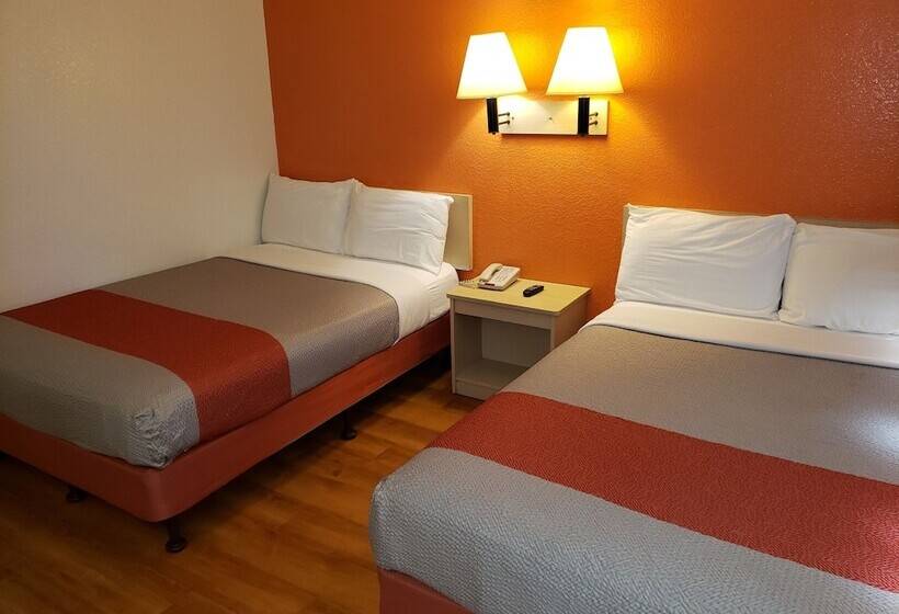 モーテル Vagabond Inn Sylmar